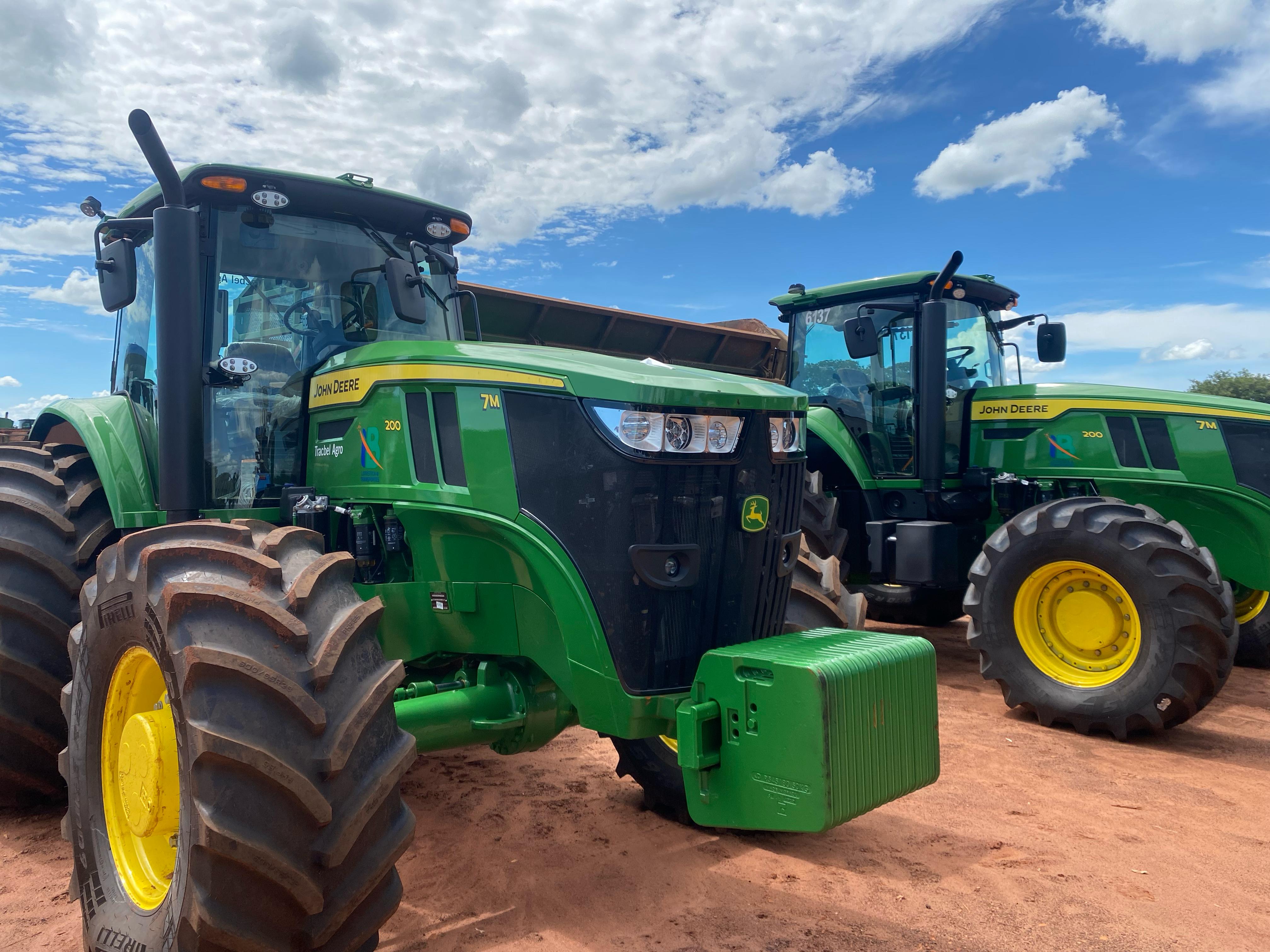 Novos John Deere Série 7M 